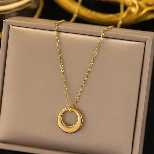 18k Gold-Plated Circle Pendant Necklace | Anti-Tarnish, Waterproof, Hypoallergenic Stainless Steel Jewelry for Women