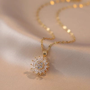 18k Gold-Plated Rotating Sunflower Pendant Necklace | Anti-Tarnish, Waterproof & Hypoallergenic