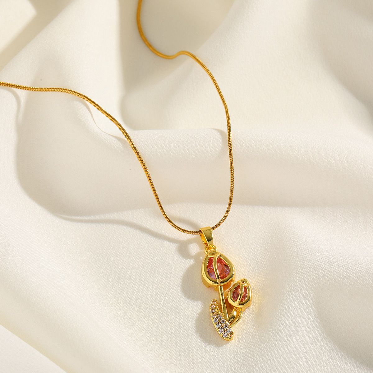 18K Gold-Plated Zirconia Tulip Pendant Necklace | Romantic, Dainty & Elegant Stainless Steel Jewelry for Women